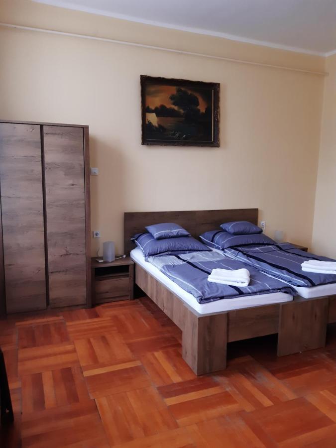 Helga Apartman Mako Exterior photo