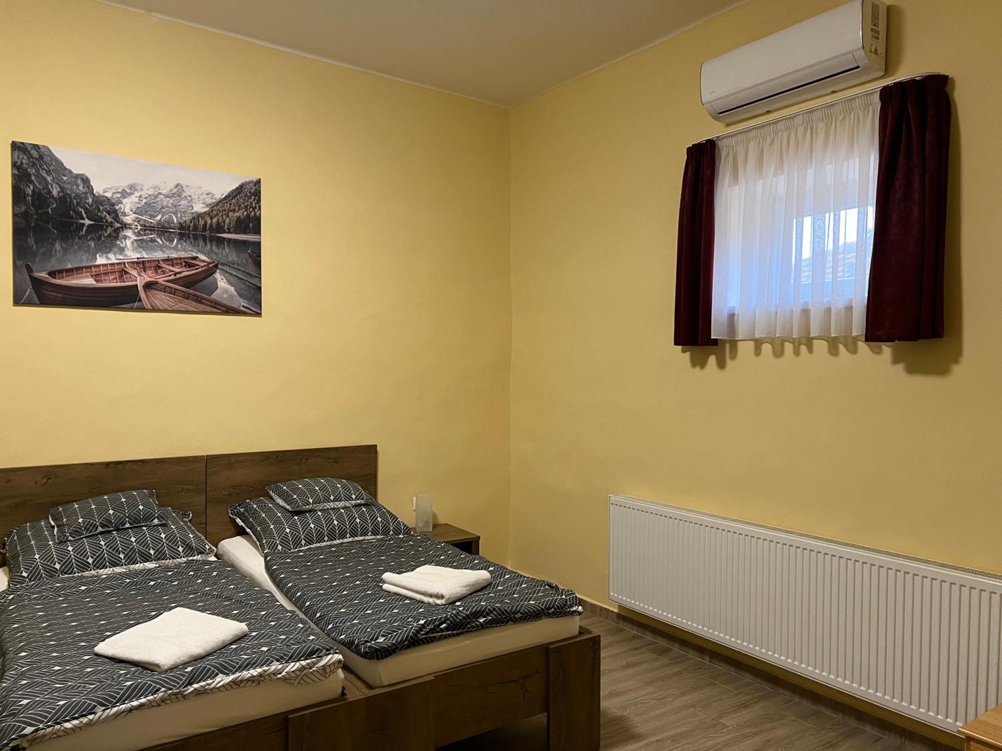 Helga Apartman Mako Exterior photo