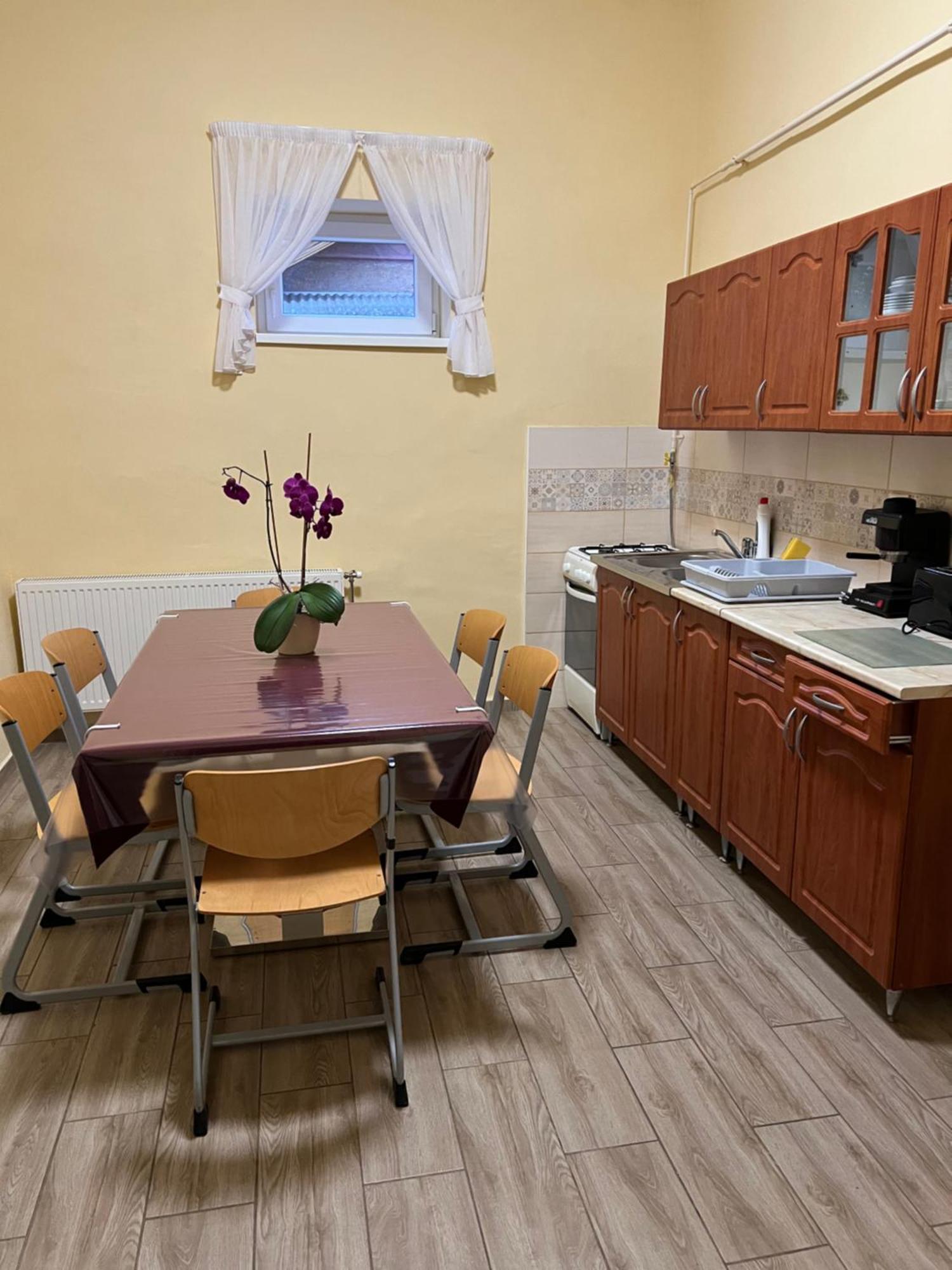 Helga Apartman Mako Exterior photo