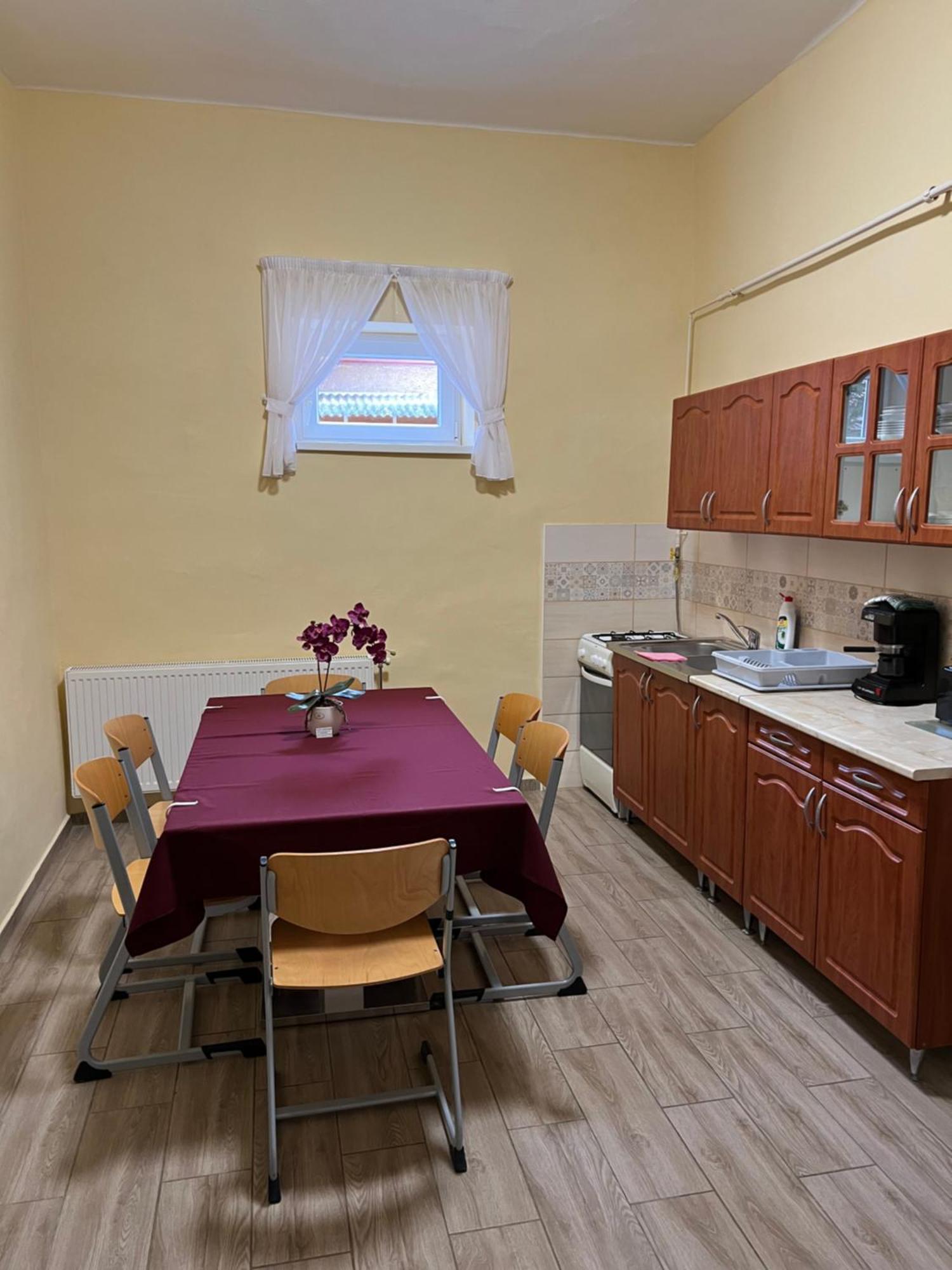 Helga Apartman Mako Exterior photo